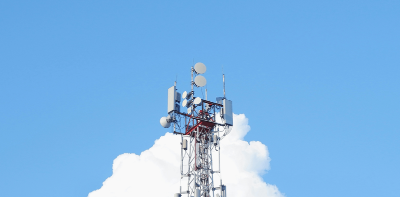 Cellphone tour antenna